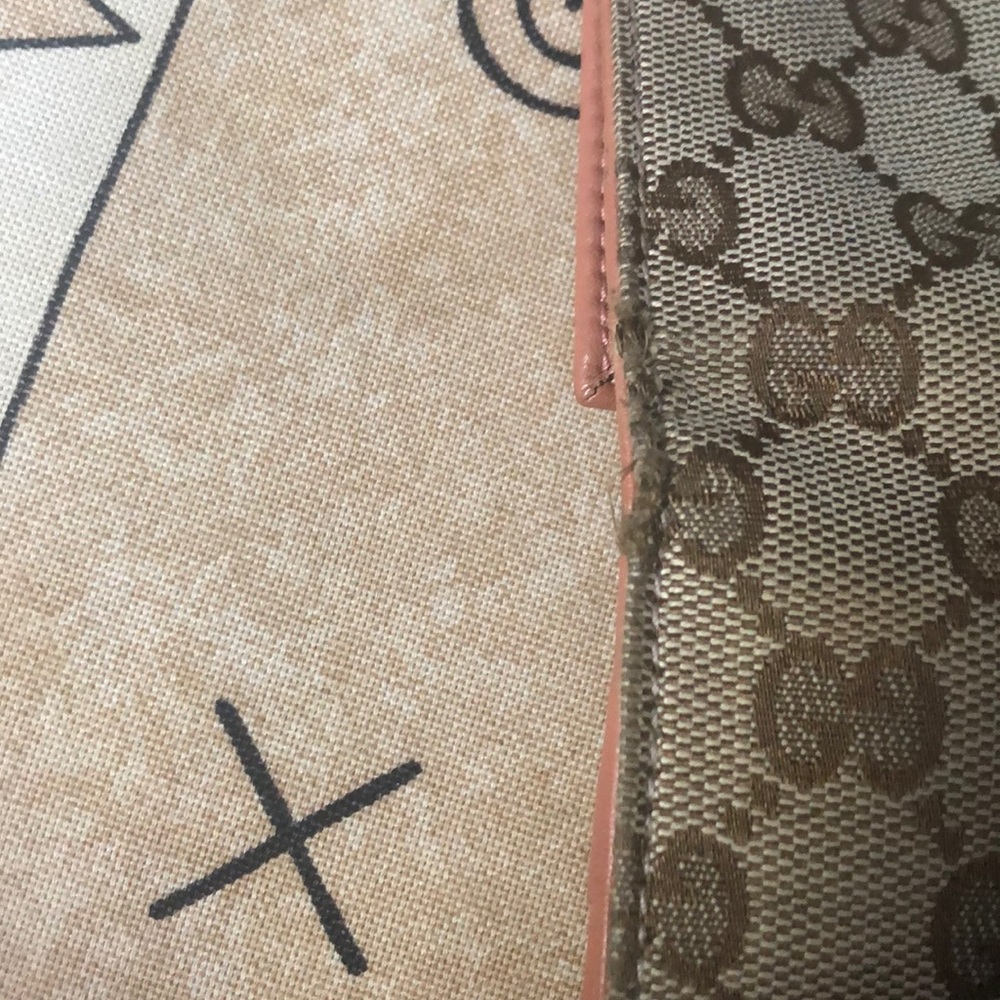Gucci Wallet - Picture 8 of 10